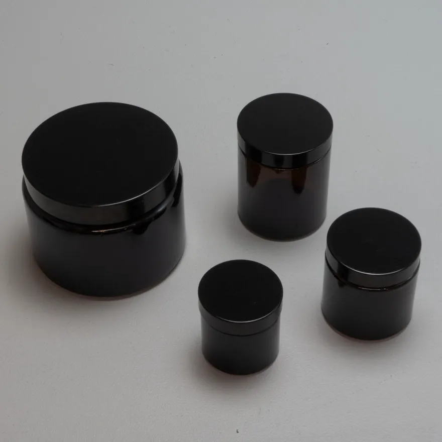 Amber Glaskrukke med sort låg - SMALL - 100ml