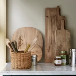 Bungalow rund bestikholder i Rattan