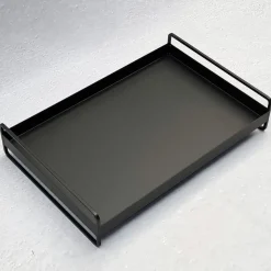 Como bakke i metal - Trico Tray med håndtag - SORT