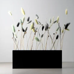 Como Flower Pot TEN - Væghængt vase i metal, Sort
