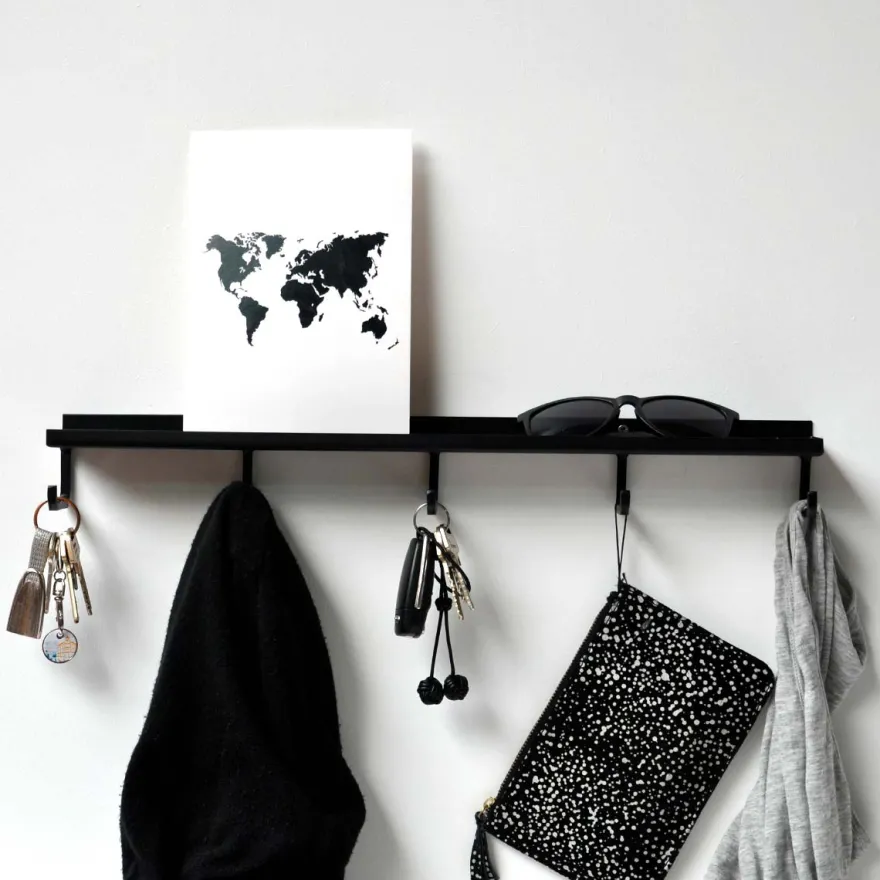 Como Hylde med knager - Sort - 50cm