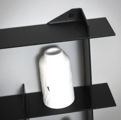 Como Niveau Display Hylde, Large, Sort