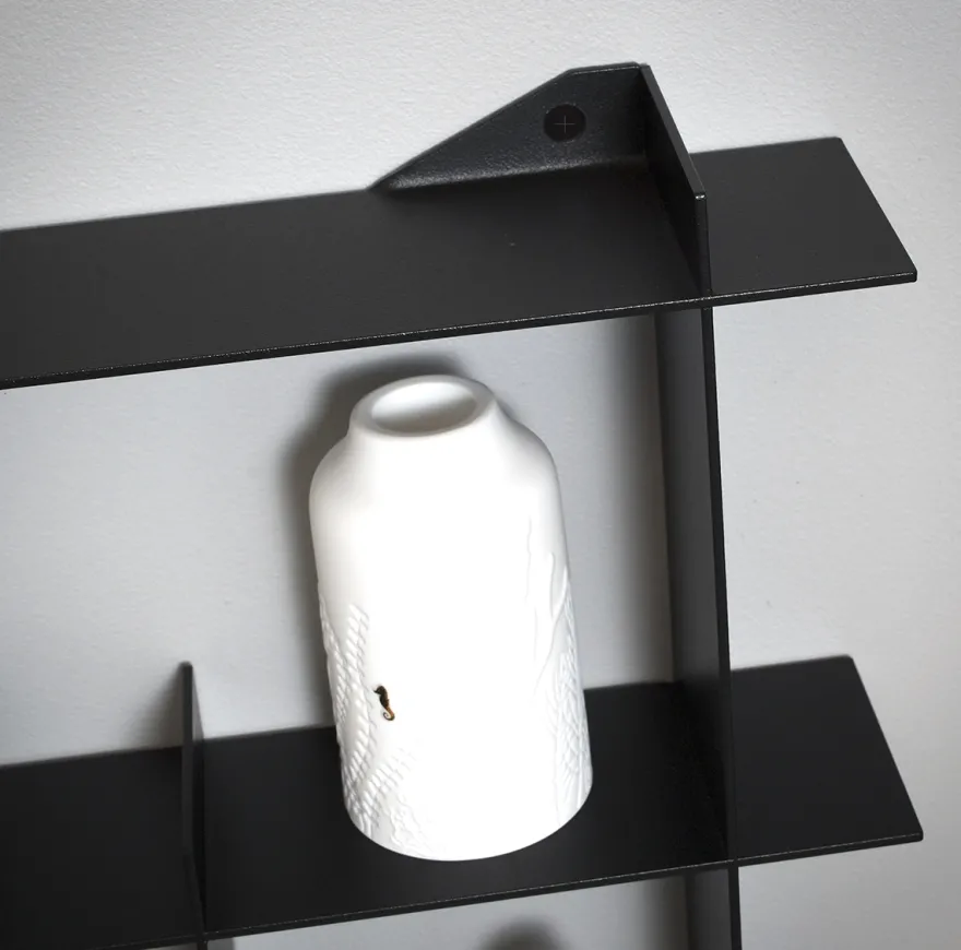 Como Niveau Display Hylde, Large, Sort