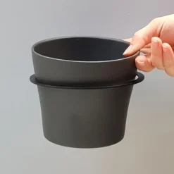 Como rund planteholder til væg - Sort. Medium