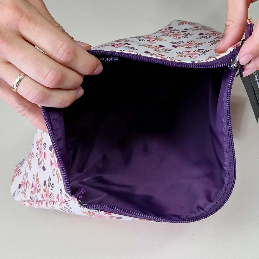 Derrière la Porte toilettaske - CILEA Le Bonheur