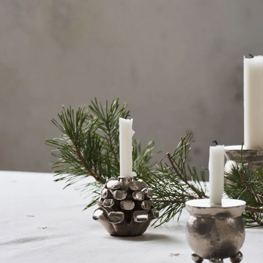 House Doctor lysestage til juletræslys - Pine Cone - Antik, sølv