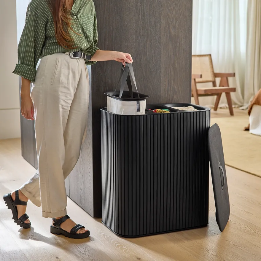 Joseph Joseph vasketøjskurv - Tota TRIO LUXE 90L - SORT