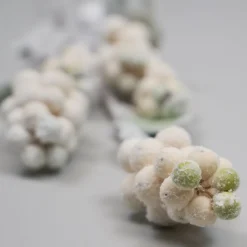 Kunstig blomst - Bærkvist med hvide bær og sne