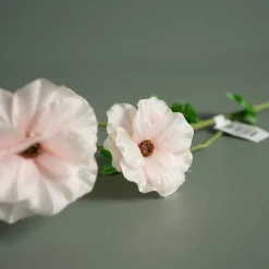 Kunstig Blomst - Japansk Ranunkel, 62 cm. LYSERØD