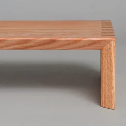 LAKE Monitor Stand i Egetræ