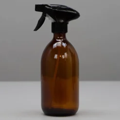 Little Pots Ravfarvet glasflaske med spray - Sort 500 ml.