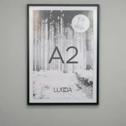 Lucca Træramme til A2 plakater - SORT