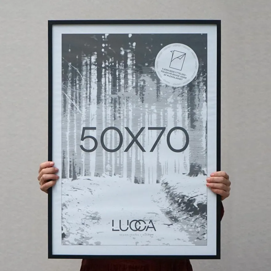 Lucca Træramme til 50x70 cm. plakater - SORT