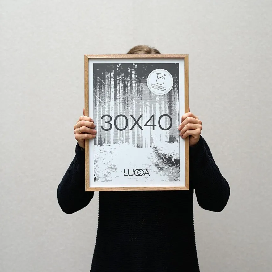 Lucca Træramme til 30x40 cm. plakater - Egetræ