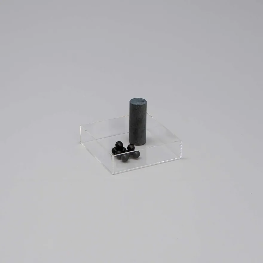 Modena bakke i akryl 15x15x4cm, kvadratisk - Small