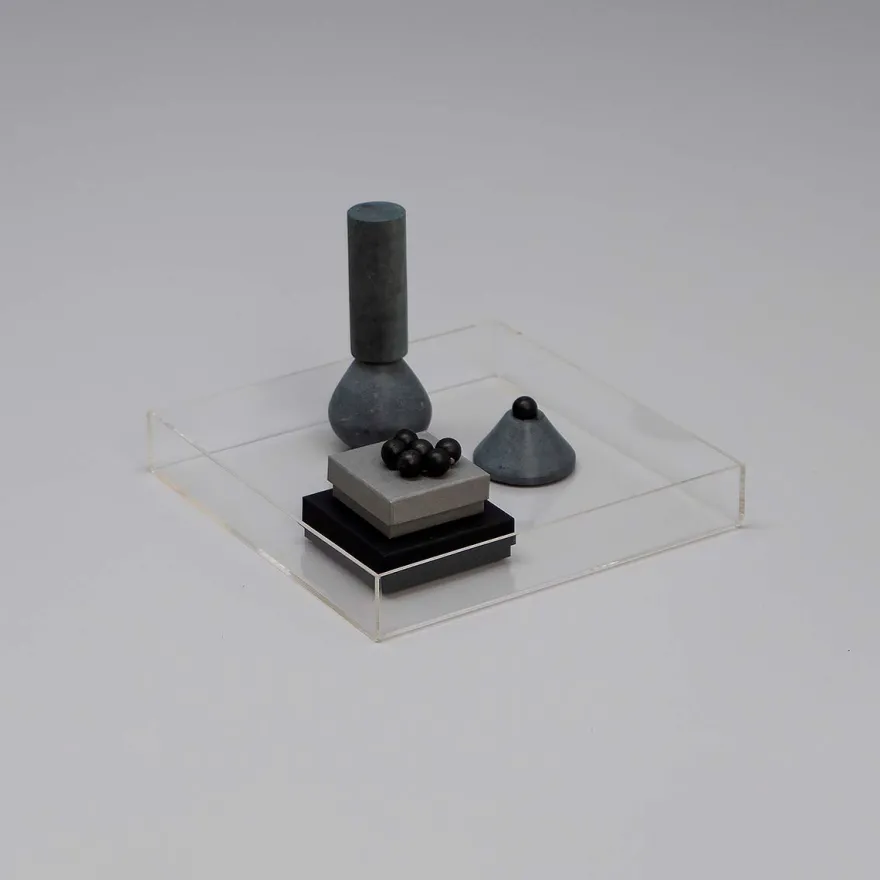 Modena bakke i akryl 25x25x4cm, kvadratisk - Large