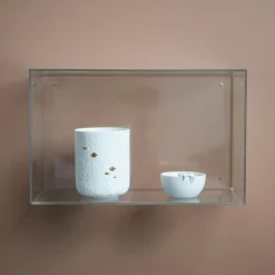 Modena Displaykasse 40x25 i akryl til vægophæng - Rektangulær