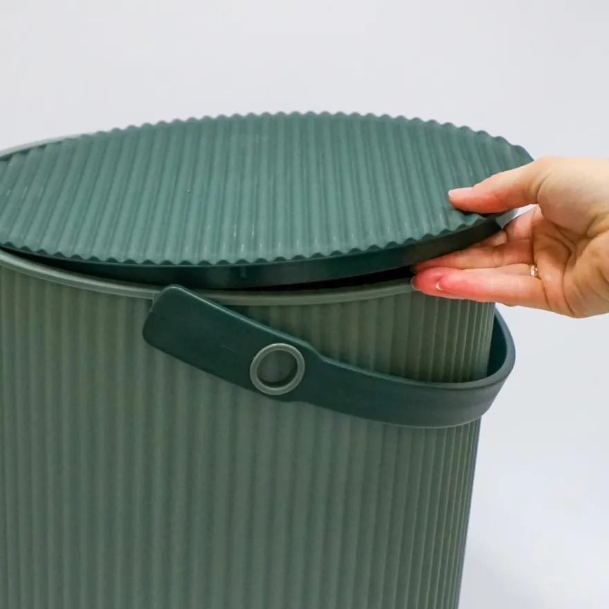 Omnioutil Plastikspand - Baked green - 20 liter