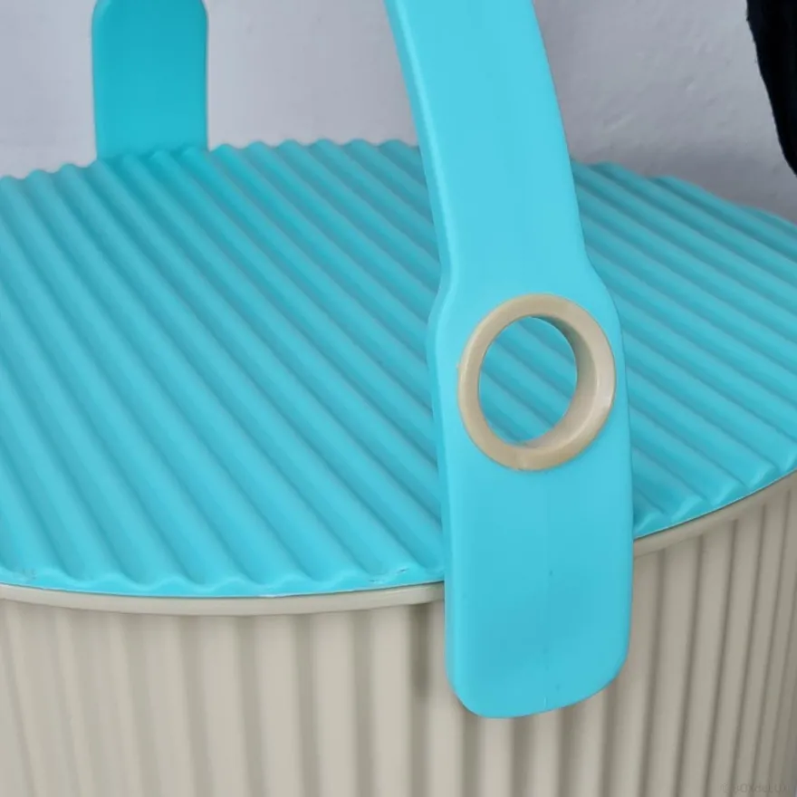 Omnioutil Plastikspand - Beige m. mint låg 8 liter