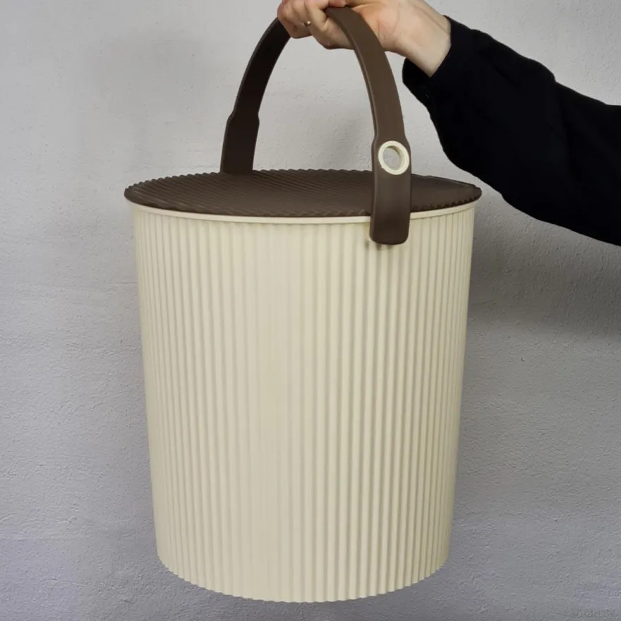 Omnioutil Plastikspand - Ivory med brunt låg 20 liter