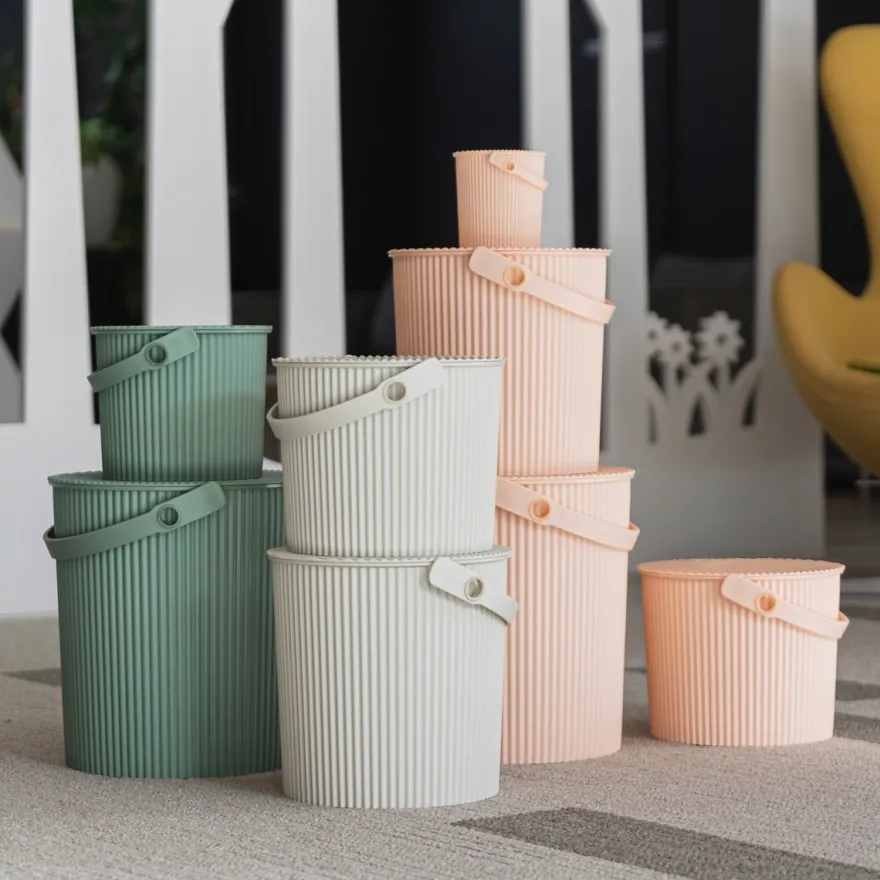 Omnioutil Plastikspand - Pale Pink 20 Liter