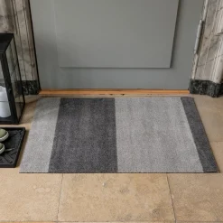 Tica smudsmåtte 60x90 cm. Grå Striber