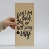 Treviso Design træskilt - Don't look back