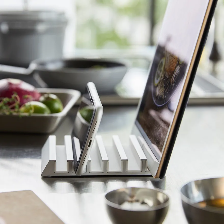 Yamazaki holder til flere iPads/Mobiler