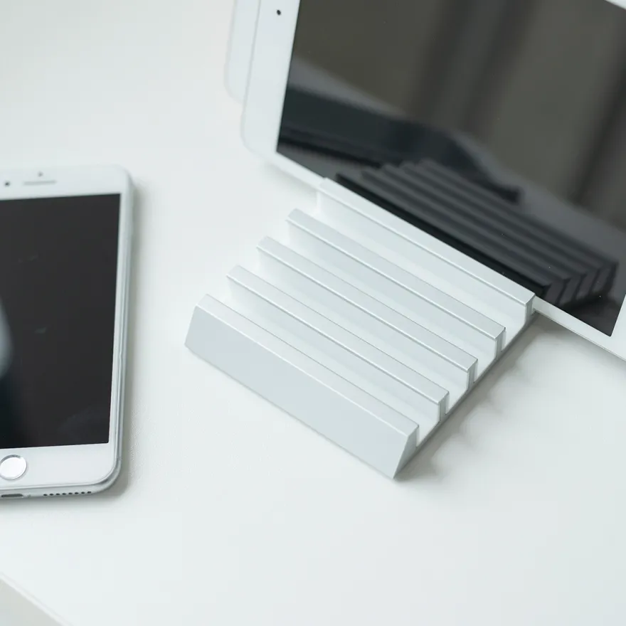 Yamazaki holder til flere iPads/Mobiler