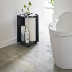 Yamazaki Toiletrulle-skjuler på hjul - Sort