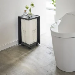 Yamazaki Toiletrulle-skjuler på hjul - Sort