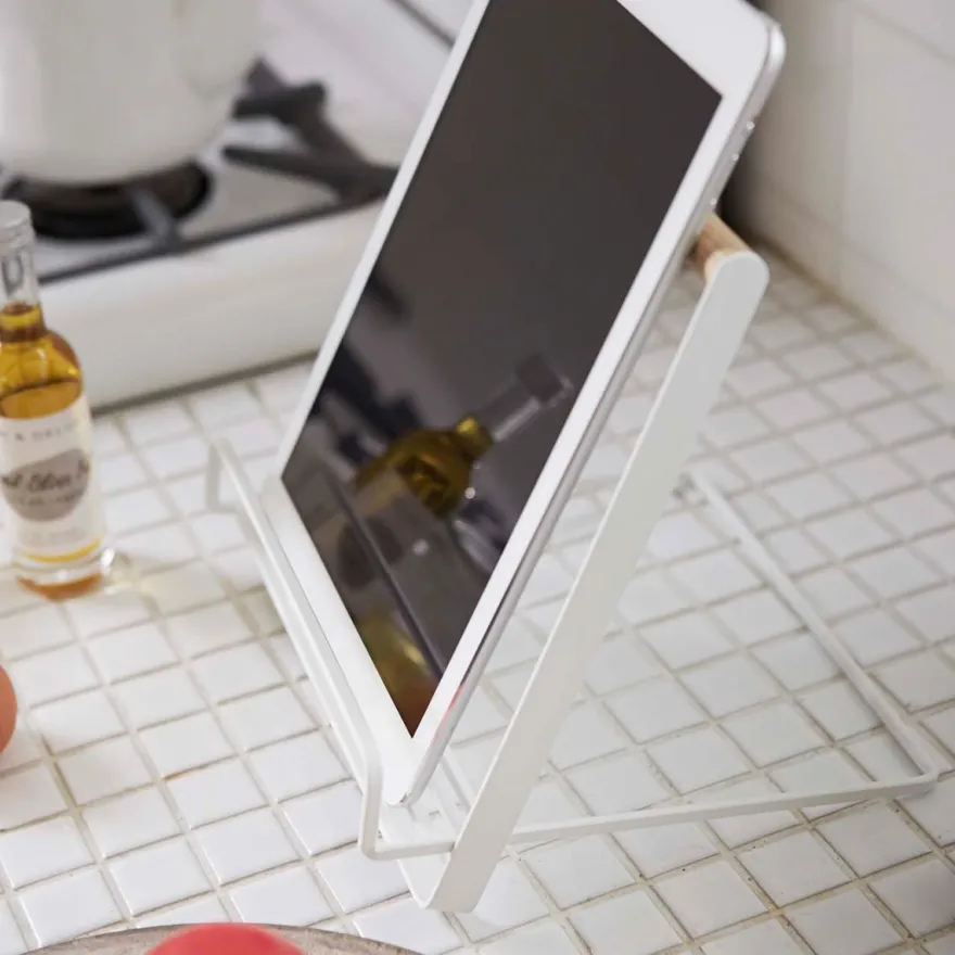 Yamazaki TOSCA holder til kogebøger og iPad